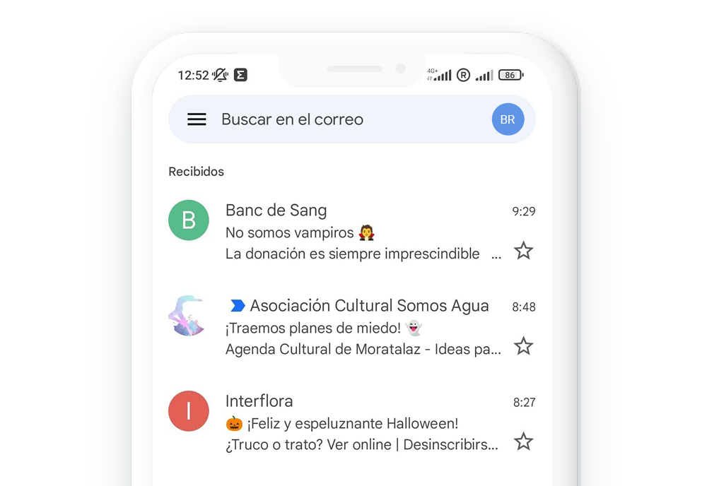 Vista de una bandeja de entrada en un móvil con emails con líneas de asunto para Halloween.